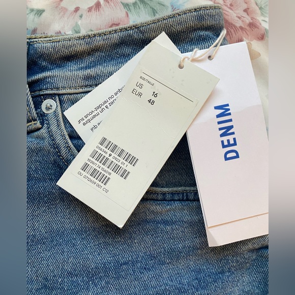 Sz.16 BNWT H&M Denim MIDI Skirt 💙 - Picture 2 of 5